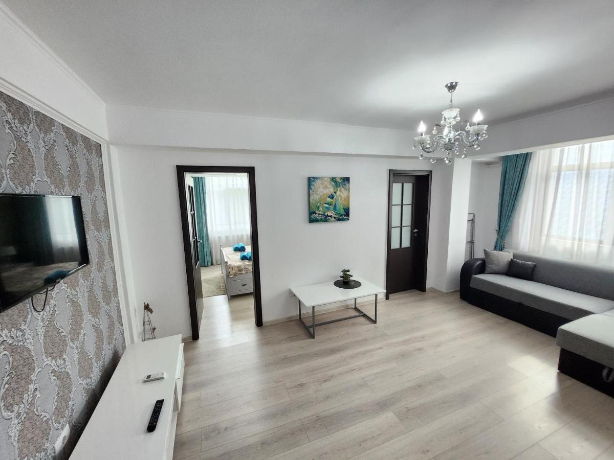 New House In Ultra Center Near Iulius & Palas Mall 雅西 外观 照片