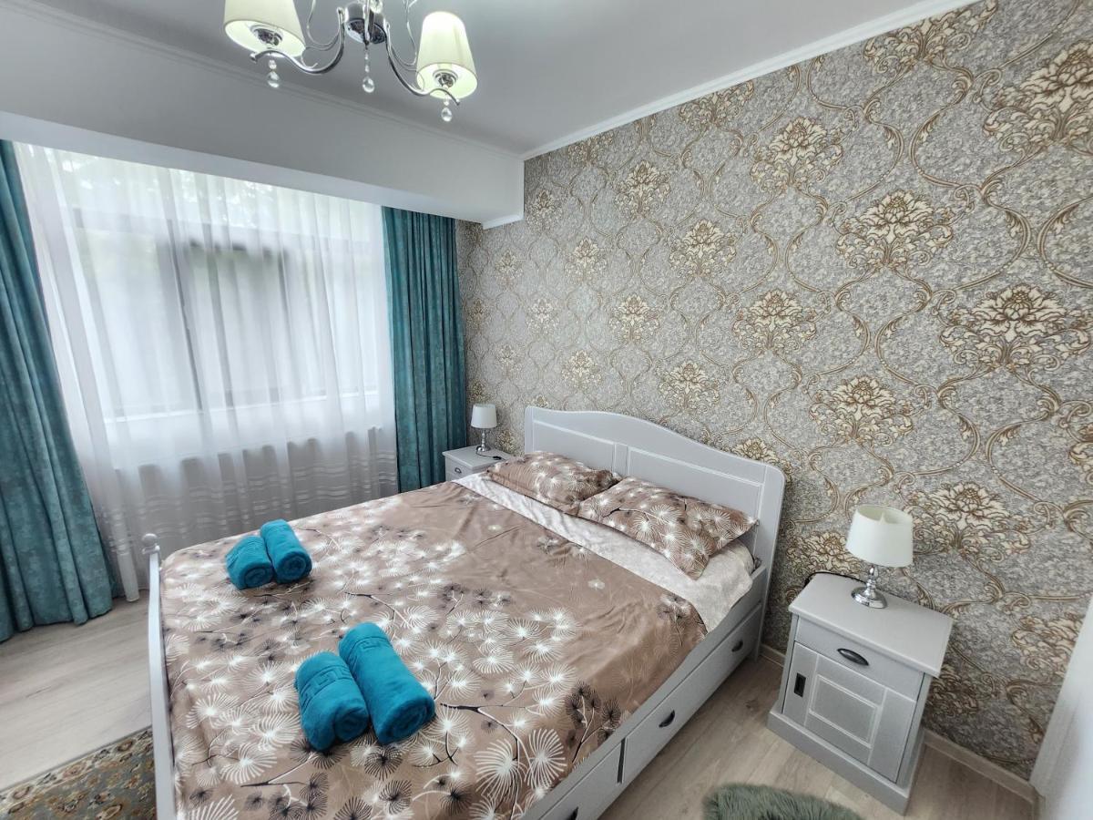 New House In Ultra Center Near Iulius & Palas Mall 雅西 外观 照片