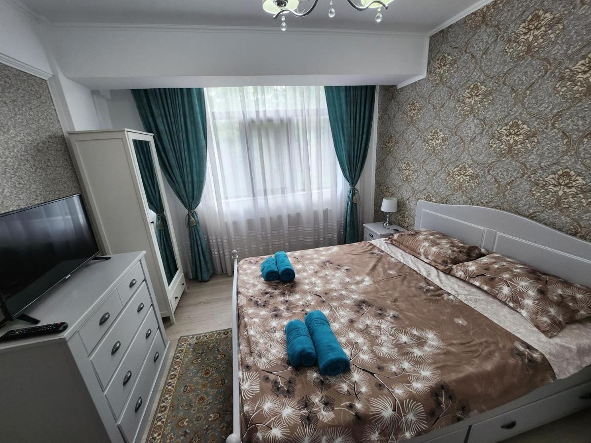 New House In Ultra Center Near Iulius & Palas Mall 雅西 外观 照片