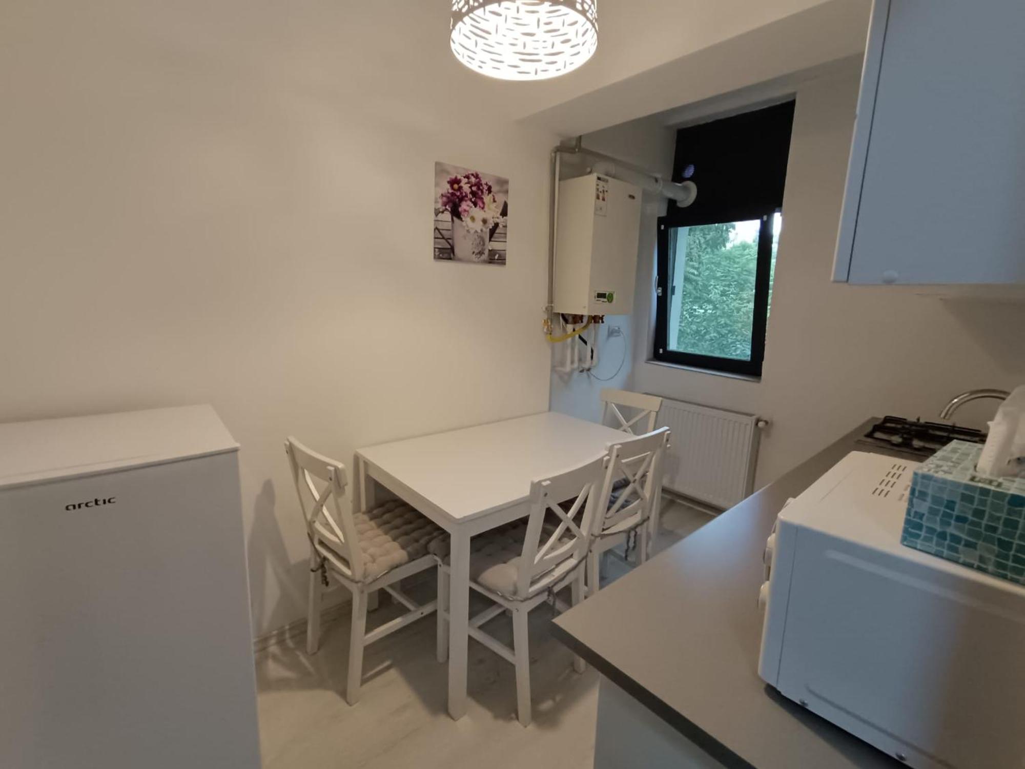 New House In Ultra Center Near Iulius & Palas Mall 雅西 外观 照片